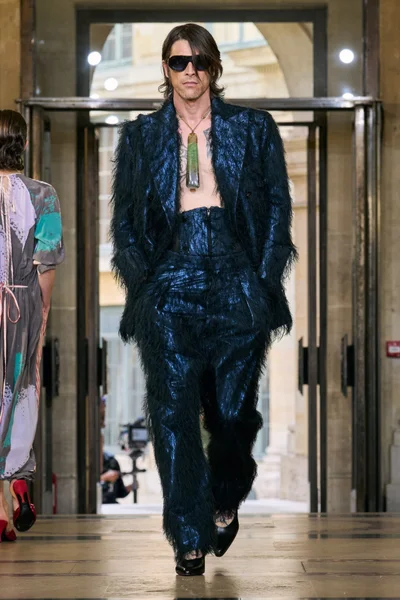 Look 35